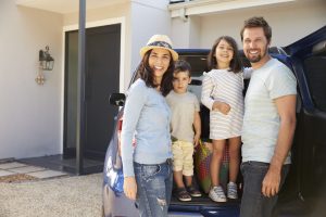 The Pros and Cons of Bundling Insurance Policies Explained